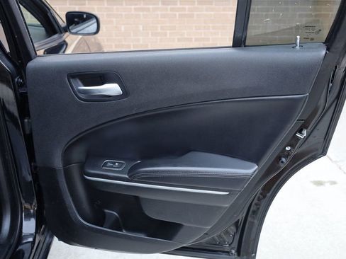 Used 2022 Dodge Charger SXT w/ Leather Interior Group image 21