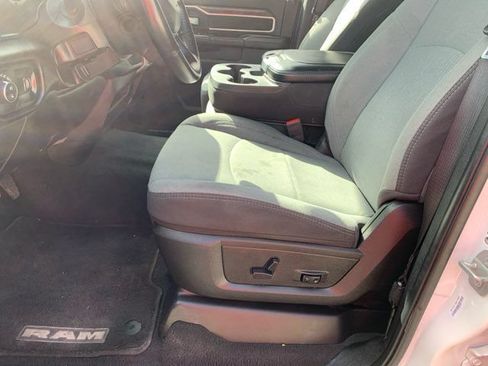 Used 2024 RAM 2500 Big Horn AWD/4WD image 13