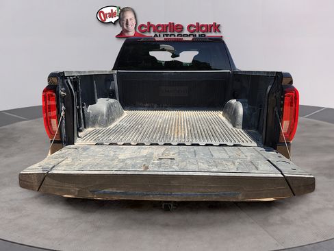 Used 2025 GMC Sierra 1500 SLT AWD/4WD image 9