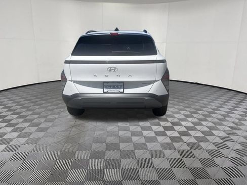 Used 2024 Hyundai Kona Limited AWD/4WD image 6