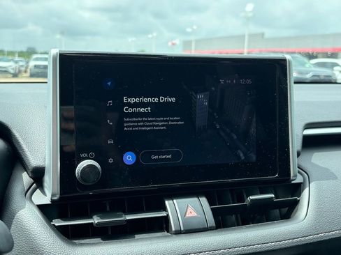 Used 2023 Toyota RAV4 XLE image 9