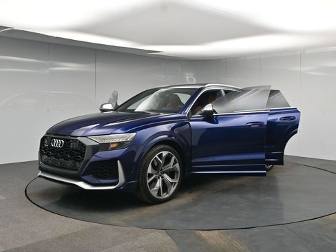 Used 2022 Audi RS Q8 w/ Luxury Package image 55