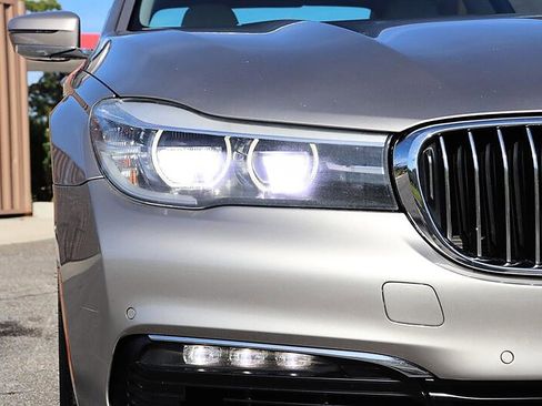 Used 2016 BMW 740i RWD image 67