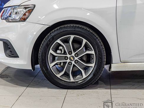 Used 2017 Chevrolet Sonic LT w/ Convenience Package image 6