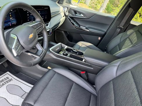 Certified 2026 Chevrolet Equinox LT w/ Convenience Package II FWD image 18
