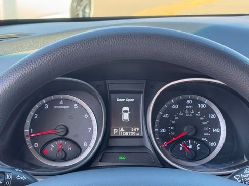 Used 2015 Hyundai Santa Fe Sport w/ Option Group 02 image 21