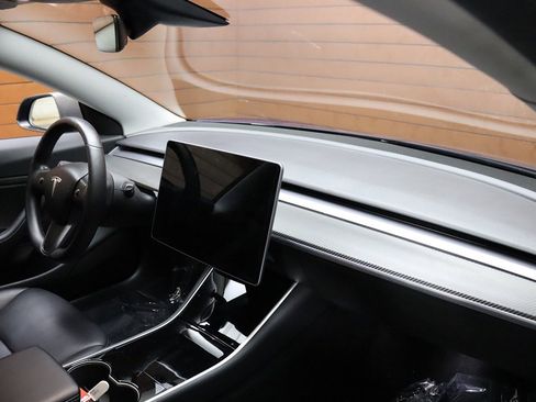 Used 2018 Tesla Model 3 Long Range image 30