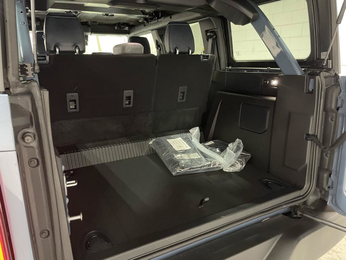 Used 2024 Ford Bronco Outer Banks AWD/4WD image 16