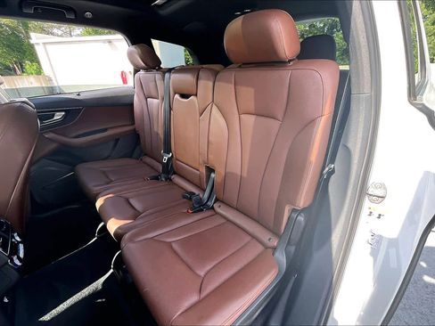 Used 2018 Audi Q7 3.0T Prestige w/ Prestige Package AWD/4WD image 21