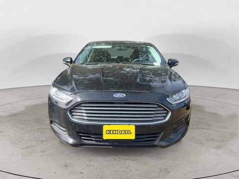 Used 2016 Ford Fusion SE FWD image 3