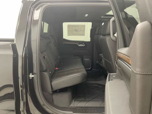New 2026 Chevrolet Silverado 1500 High Country w/ High Country Premium Package AWD/4WD image 16