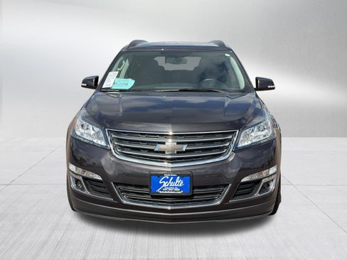 Used 2017 Chevrolet Traverse LT w/ Style and Technology Package FWD image 2