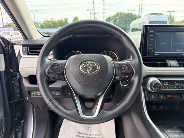 Used 2020 Toyota RAV4 XLE w/ Convenience Package AWD/4WD image 24