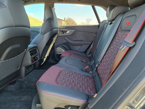 Used 2025 Audi RS Q8 performance image 30