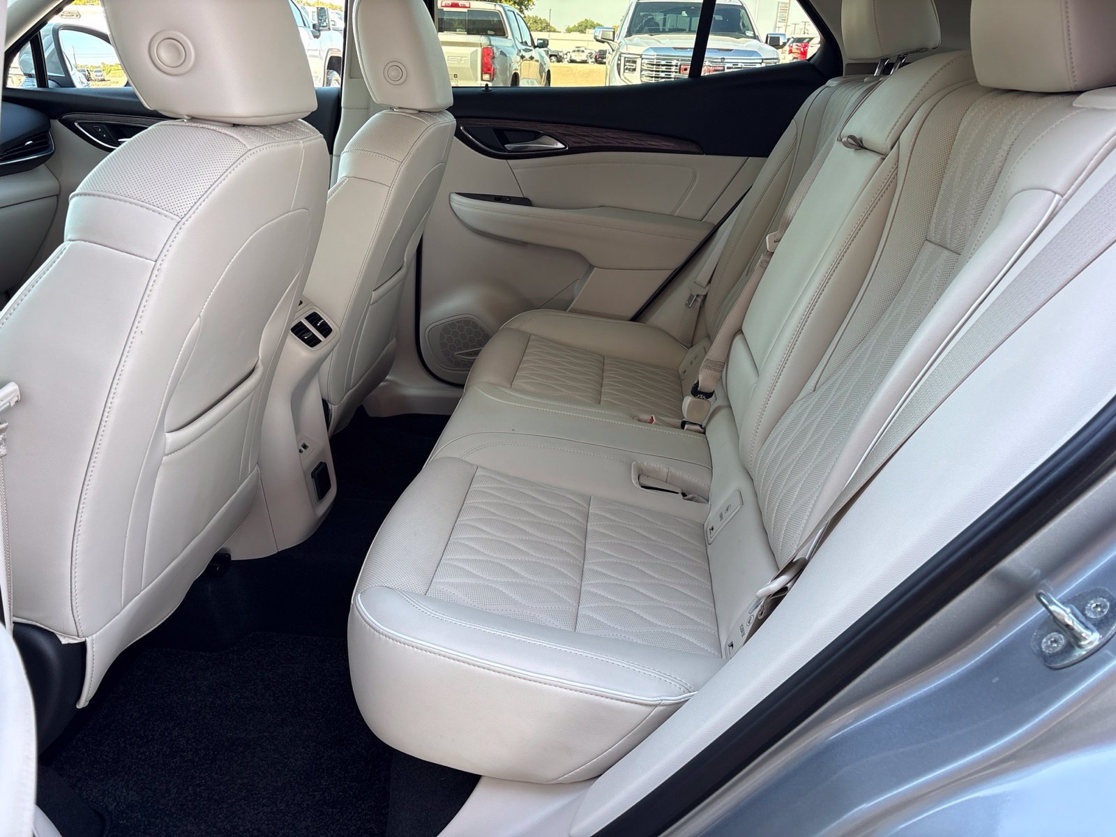 Used 2023 Buick Envision Avenir FWD image 18
