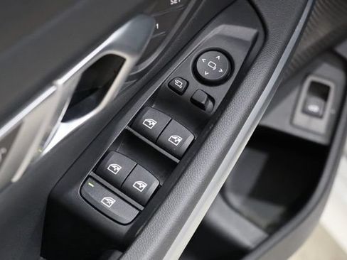 Used 2019 BMW 330i Sedan RWD image 17