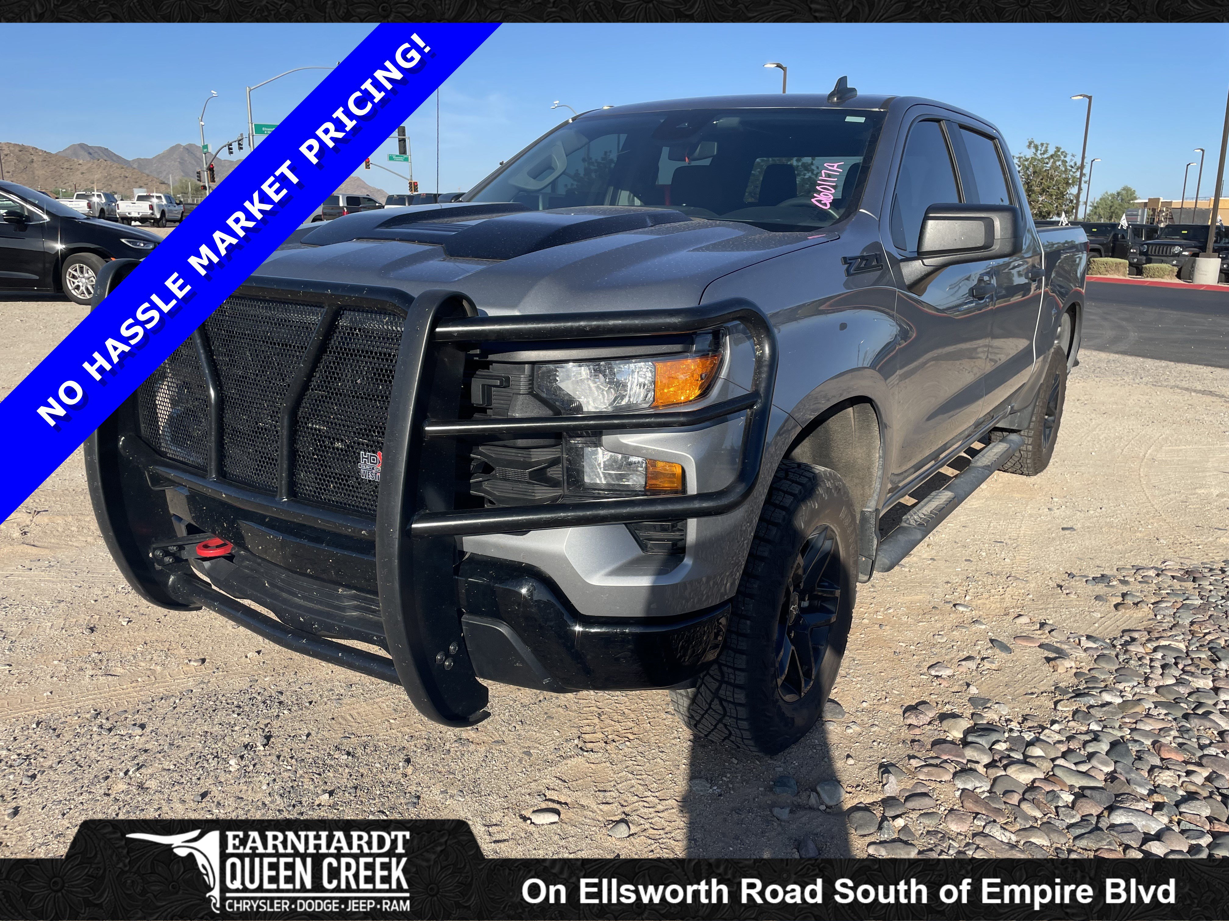 Used 2026 Chevrolet Silverado 1500 Custom Trail Boss w/ LPO, Dark Essentials Package AWD/4WD image 1