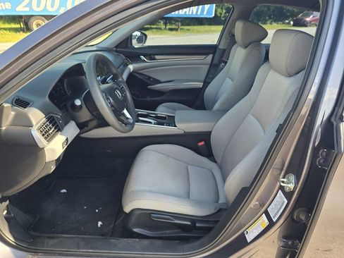 Used 2018 Honda Accord LX image 11