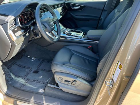 Certified 2025 Audi Q7 3.0T Premium w/ Convenience Package image 9