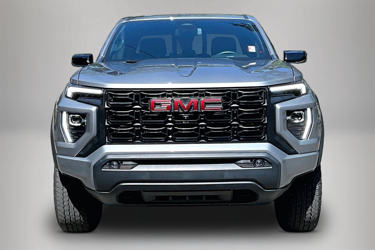 Used 2023 GMC Canyon Elevation w/ Convenience Package RWD image 3