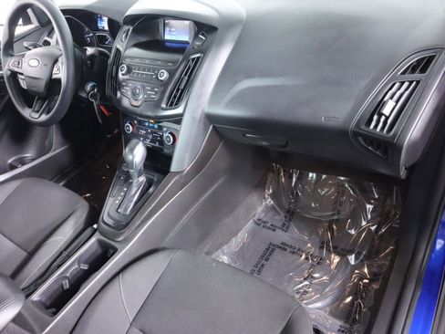 Used 2018 Ford Focus SE FWD image 33