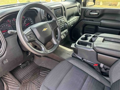 Certified 2024 Chevrolet Silverado 2500 Custom w/ Custom Value Package image 12