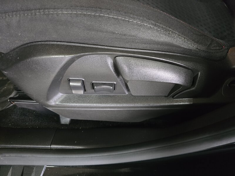 Used 2013 Chevrolet Equinox LS FWD image 19