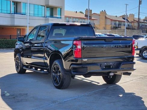 Used 2025 Chevrolet Silverado 1500 Custom w/ Turbomax Blackout Package image 3