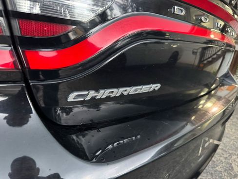 Used 2016 Dodge Charger R/T RWD image 9