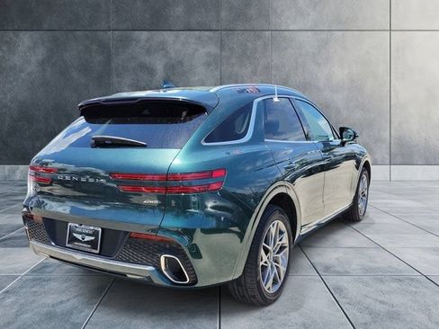 Certified 2024 Genesis GV70 2.5T AWD/4WD image 4