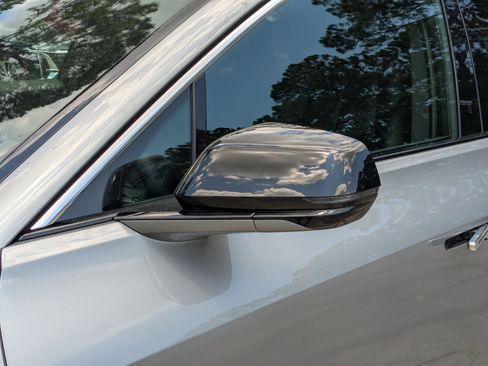 New 2025 Cadillac Lyriq Luxury w/ LPO, Floor Liner Package image 25