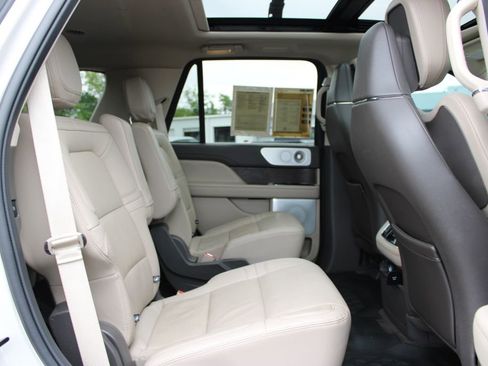 Used 2023 Lincoln Navigator Reserve RWD image 34