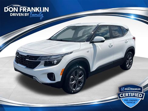 Used 2024 Kia Seltos LX AWD/4WD image 1