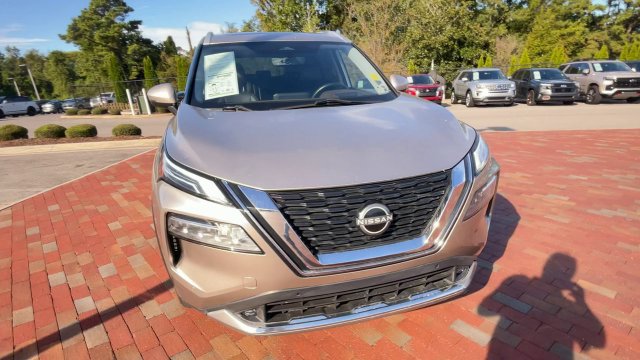 Used 2022 Nissan Rogue Platinum w/ Head-Up Display Package AWD/4WD image 4