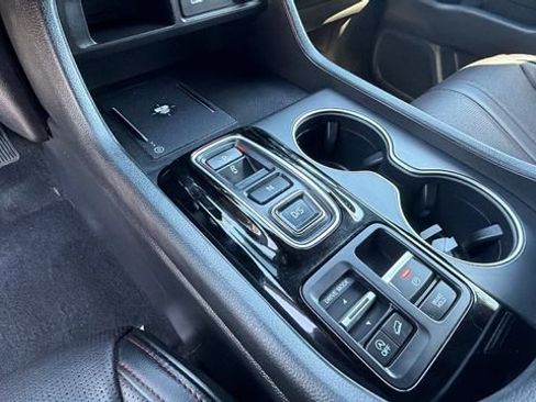 Used 2025 Honda Pilot Black Edition image 24