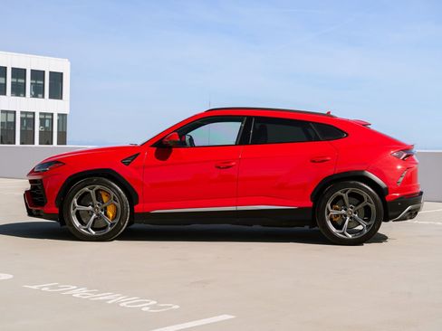 Used 2019 Lamborghini Urus image 13