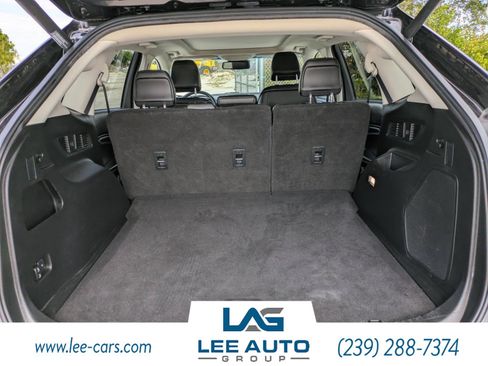 Used 2020 Ford Edge Titanium image 11