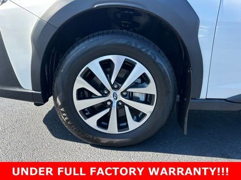 Used 2025 Subaru Outback Premium image 9