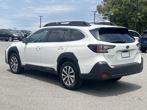 Certified 2024 Subaru Outback Premium AWD/4WD image 11