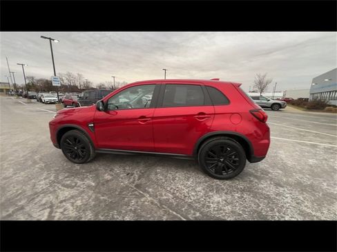 Used 2023 Mitsubishi Outlander Sport LE image 5