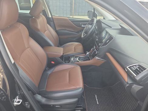 Used 2023 Subaru Forester Touring image 32