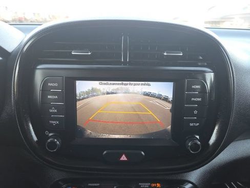 Used 2020 Kia Soul S FWD image 27