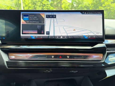 New 2026 BMW 550e xDrive AWD/4WD image 19