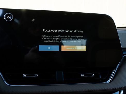 New 2026 Chevrolet Equinox ACTIV image 33