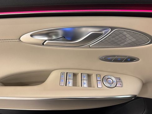 New 2026 Genesis GV70 2.5T Select AWD/4WD image 11