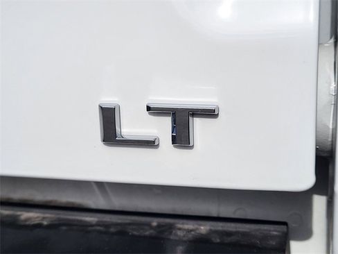 Used 2023 Chevrolet Colorado LT w/ LT Convenience Package image 8