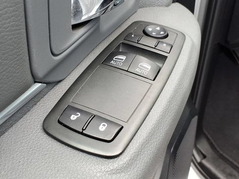 Used 2013 RAM 1500 Tradesman w/ PWR & Remote Entry Group AWD/4WD image 10