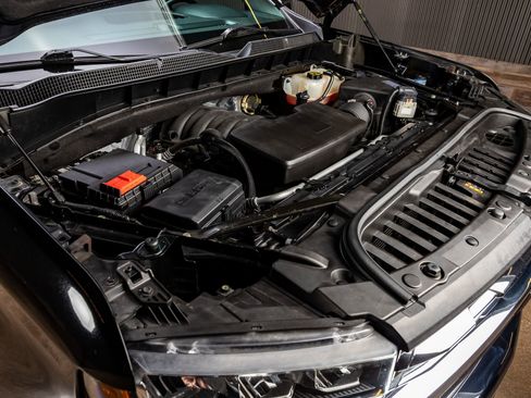 Used 2019 Chevrolet Silverado 1500 LTZ w/ LTZ Plus Package image 40