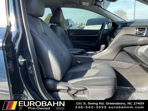 Used 2019 Toyota Camry SE image 21
