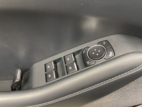 Used 2021 Ford Mustang Mach-E Premium image 21